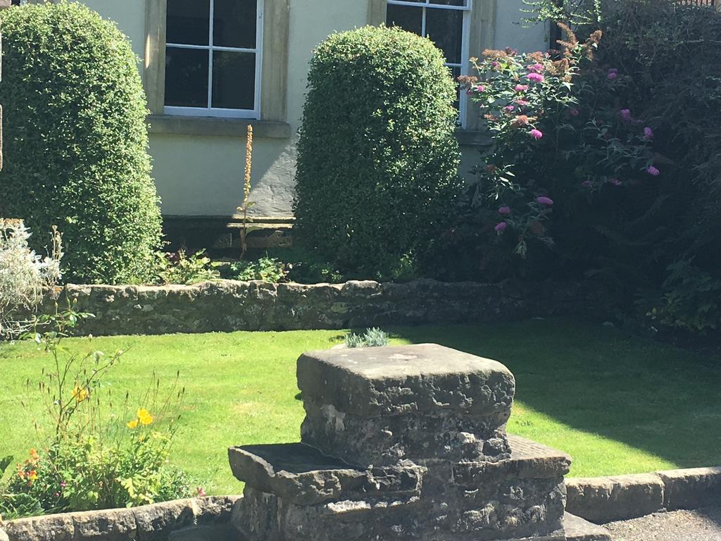 Bowlish House Bed & Breakfast Shepton Mallet Exterior photo